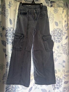 Old Navy Girl’s High Rise Baggy Cargo jeans